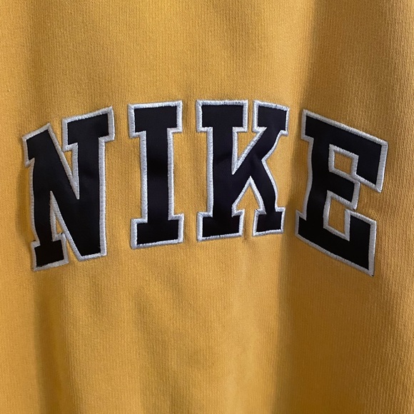 Vintage Nike Embroidered Spellout Crewneck - Picture 3 of 8